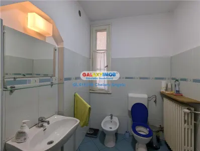 Unirii apartament 7 camere,suprafata utila 198 mp,stare bună - foto 15