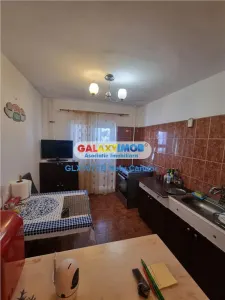 VANZARE APARTAMENT 3 CAMERE RAHOVA ETAJ 3 - foto 2