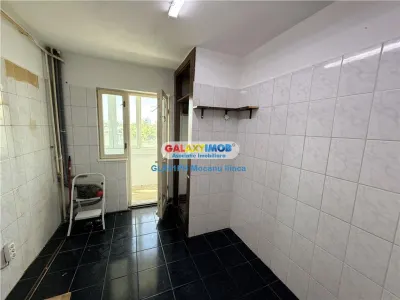 Vanzare apartament 2 camere, zona Vest, Ploiesti - foto 2