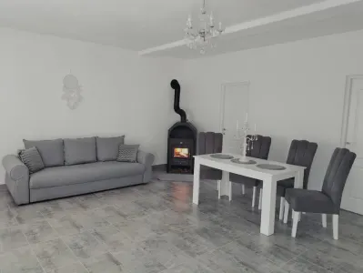 Casa de vanzare la cheie 135.000 Euro, 10 min de Baia Mare Dumbravita - foto 4