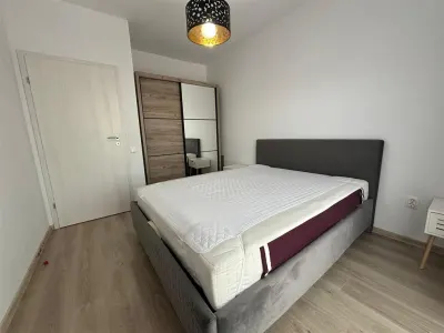 Vanzare  apartament 2 camere, bloc nou, zona Centrala - foto 3