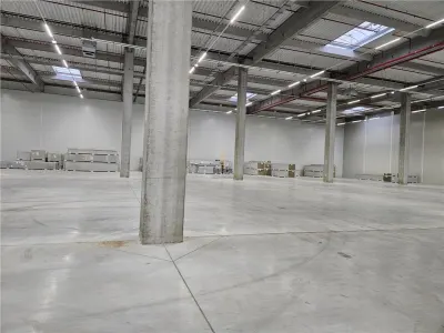 Spatiu Industrial - 5500 mp - Logistica - Productie - Depozitare - foto 2