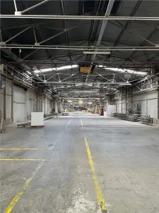 Spatiu Industrial - 5000 mp - Productie - Depozitare - foto 2