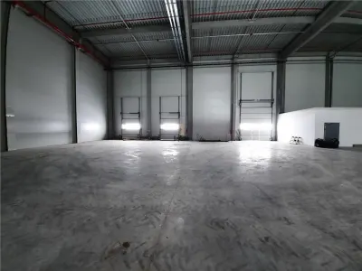 Spatiu Industrial - 1200 mp - Productie - Depozitare - Distributie - foto 5
