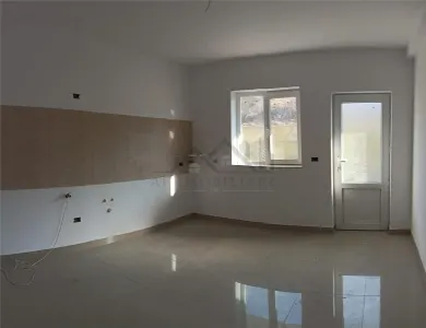 Visani vila P+1 duplex LIBERA la CHEIE s. utila = 105mp teren 200mp doua  locuri de parcare si zona de relaxare - foto 6