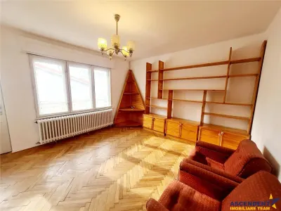 Nivel in  vila, 4 camere, cu garaj, curte proprie, Central, Brasov - foto 8