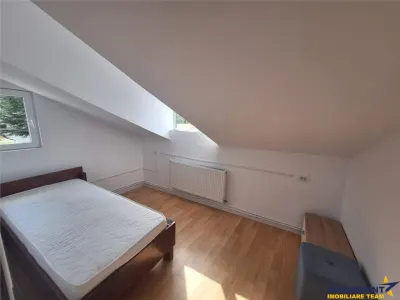 Apartament in casa, de inchiriat, rezidential/ spatiu birouri, Ghimbav-Centru - foto 6