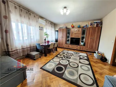Apartament 4 camere , Piata Matei Corvin , 95mp , Semi-Central - foto 2