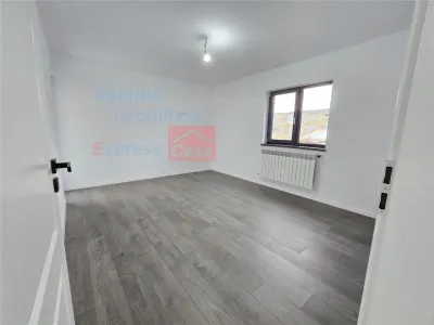 Casa noua, finalizata, intabulata, la iesire din Letcani - foto 19