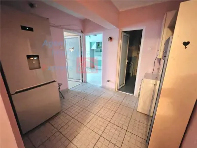 Apartament 3 camere, etaj 1, Pacurari Petru Poni - foto 11