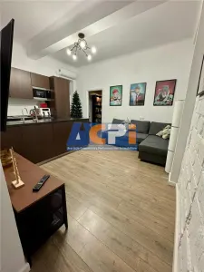 Apartament de Închiriat în Piața Romană - Locație Centrală - Bucuresti