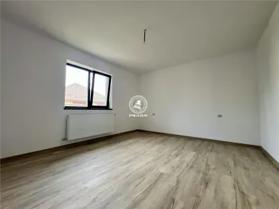 Vila cu 3 camere si 420mp teren in Lunca Cetatuii - foto 5