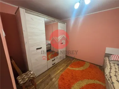 Casa 3 camere cu terasa, renovata, cartierul Nou, zona linistita - foto 6