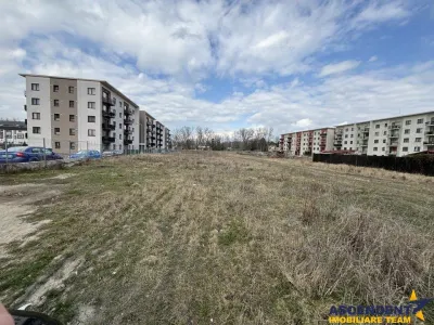 Teren intravilan, CU, Tractorul, Brasov - Brasov