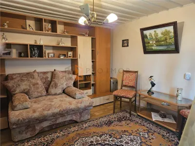 Casa tip parter + beci si teren in Candesti, Vernesti - foto 12