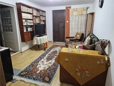 Casa tip parter + beci si teren in Candesti, Vernesti - foto 14