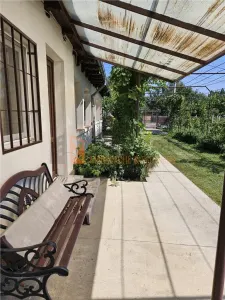 Casa tip parter + beci si teren in Candesti, Vernesti - foto 24