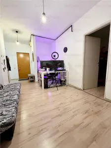 Vanzare apartament 3 camere | Mall Vitan | bloc 2001| beton armat | 100mp utili | etaj 9/10 | mobilat si utilat | - foto 8