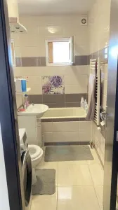 Apartament 3 camere, 2 bai Tractorul - foto 7