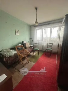 CENTRU BLOC GULIVER 3 CAMERE  LIBER ETAJ INTERMEDIAR - foto 4