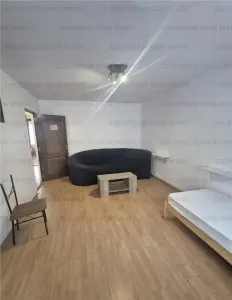 Apartament 3 camere, decomandat - zona Astra - foto 2