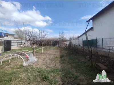 Ocazie! Casa individuala cu teren generos 700 mp, panouri fotovoltaice, langa Bucuresti, comuna 1 Decembrie - foto 2