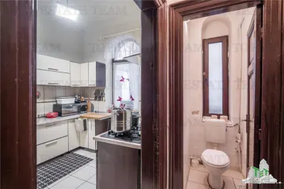 Vila de vanzare  - Zona Victoriei | Pretabil birouri, clinica sau rezidential - foto 11