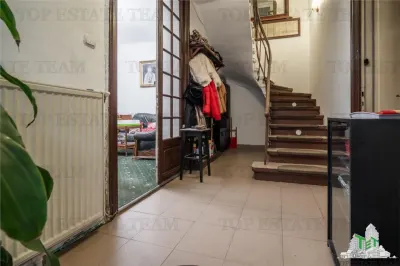 Vila de vanzare  - Zona Victoriei | Pretabil birouri, clinica sau rezidential - foto 8