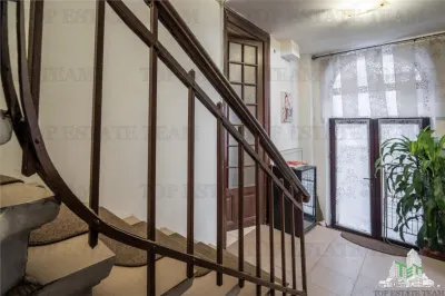 Vila de vanzare  - Zona Victoriei | Pretabil birouri, clinica sau rezidential - foto 9