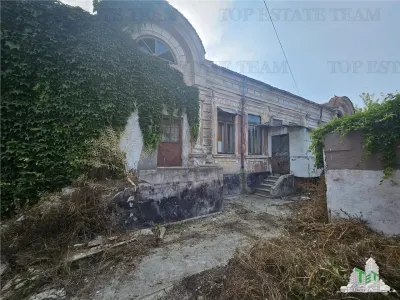 Casa cu farmec istoric, perfecta pentru un proiect de restaurare, zona ICIL, Constanta - foto 2