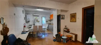Vanzare apartament 3 camere in Vila Pajura - foto 3
