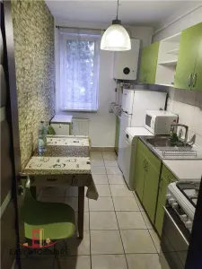 Apartament 4 camere,etaj 1,UMF,2 bai,7 Noiembrie,Targu Mures - foto 2