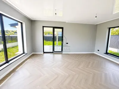 Casa Miroslava Iasi 4 camere ASFALT si CANALIZARE - foto 4