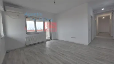 Apartament tip penthouse, 3 camere, Semicentral - foto 3