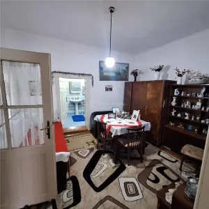 Bocsa Montana, Casa mare la strada principala - foto 18