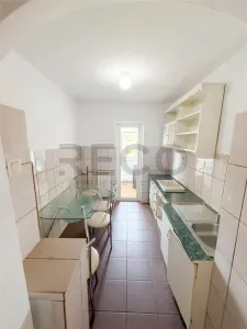 RECO Apartament 3 camere decomandat, tip PB, lângă Piața Rogerius - foto 5