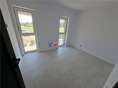 Vanzare apartament 4 camere de LUX bloc nou zona VIVO Floresti - foto 5
