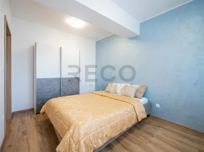 RECO Apartament 2 camere, zona Nufarul, etaj 5/8, lift, 60 mp utili - foto 4