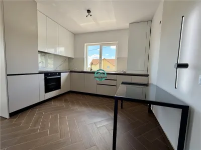Casa cu 4 camere de vanzare tip duplex sup. 127 mp in Sancraiu de Ms - foto 11