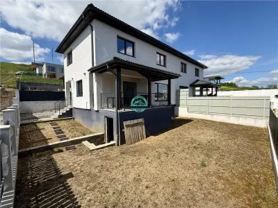 Casa cu 4 camere de vanzare tip duplex sup. 127 mp in Sancraiu de Ms - foto 9