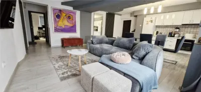 RECO Apartament 4 camere, zona Nufarul, decomandat, renovat, etaj 1 - foto 8