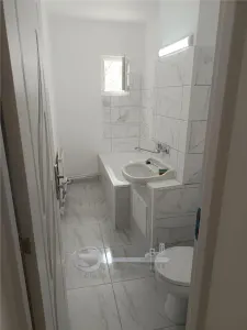 Ap 2 camere D, 56mp, et2, renovat, geam la baie, Nicolina - foto 6