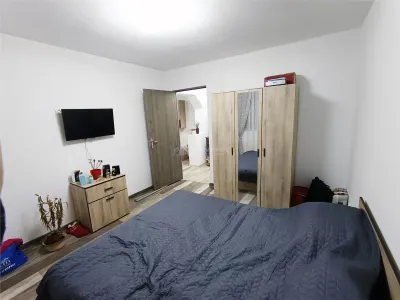 Apartament 2 camere in zona centrala Moldova Noua, langa piata - foto 7