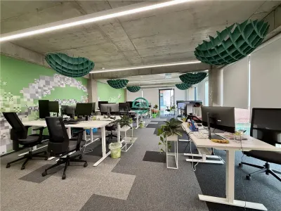 Spatiu de birouri de 235 mp, finisat, la etajul 1 din 4, Ultracentral - foto 3