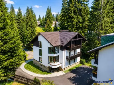 Colt de rai in Poiana Brasov: Rezidential/Pensiune amenajata, gata de preluare - foto 7