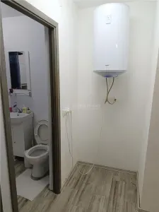Apartament 2 camere in zona centrala Moldova Noua, langa piata - foto 7