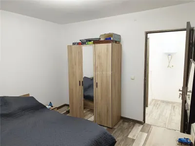 Apartament 2 camere in zona centrala Moldova Noua, langa piata - foto 10