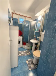 Central, apartament 2 camere, centrala proprie, etaj 2, loc parcare in curte - foto 5