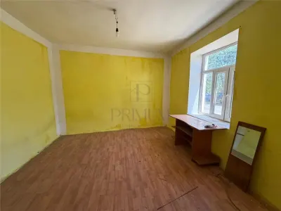Calea Martirilor, casa cu curte, teren 414 mp - foto 12