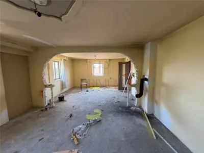 Calea Martirilor, casa cu curte, teren 414 mp - foto 14